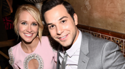 Anna Camp and Skylar Astin have made it to their honeymoon!